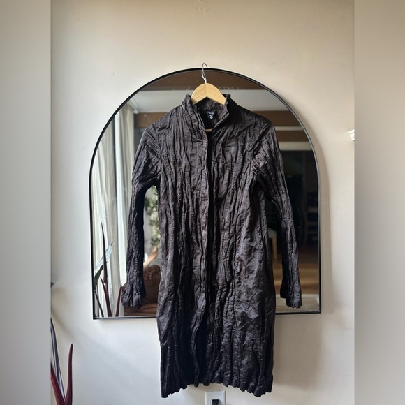EILEEN FISCHER | crinkle fabric satin split back jacket | size medium - Picture 2 of 6